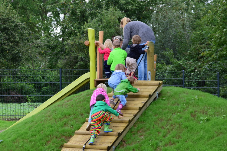 people gd2252cf4b 640